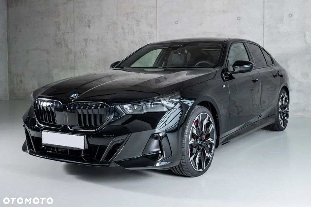 BMW Seria 5 540d xDrive mHEV M Sport - 3