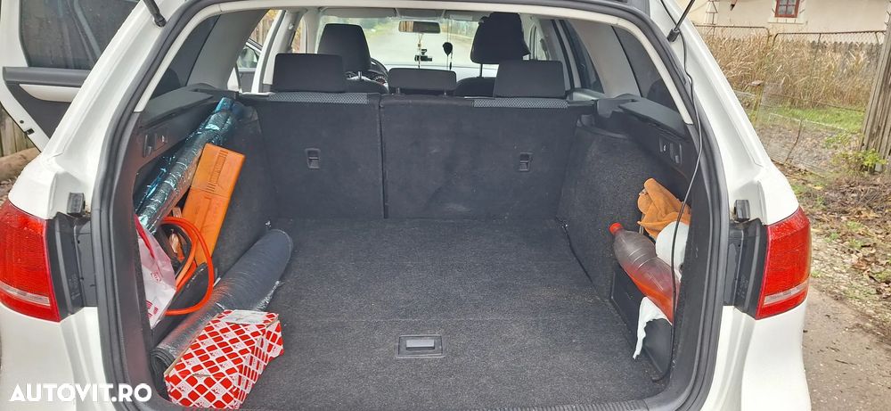 Volkswagen Passat Variant 1.6 TDI BlueMotion Technology Comfortline - 8