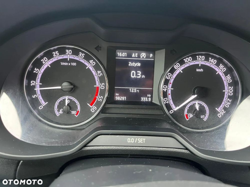 Skoda Octavia 1.6 TDI Drive DSG - 16
