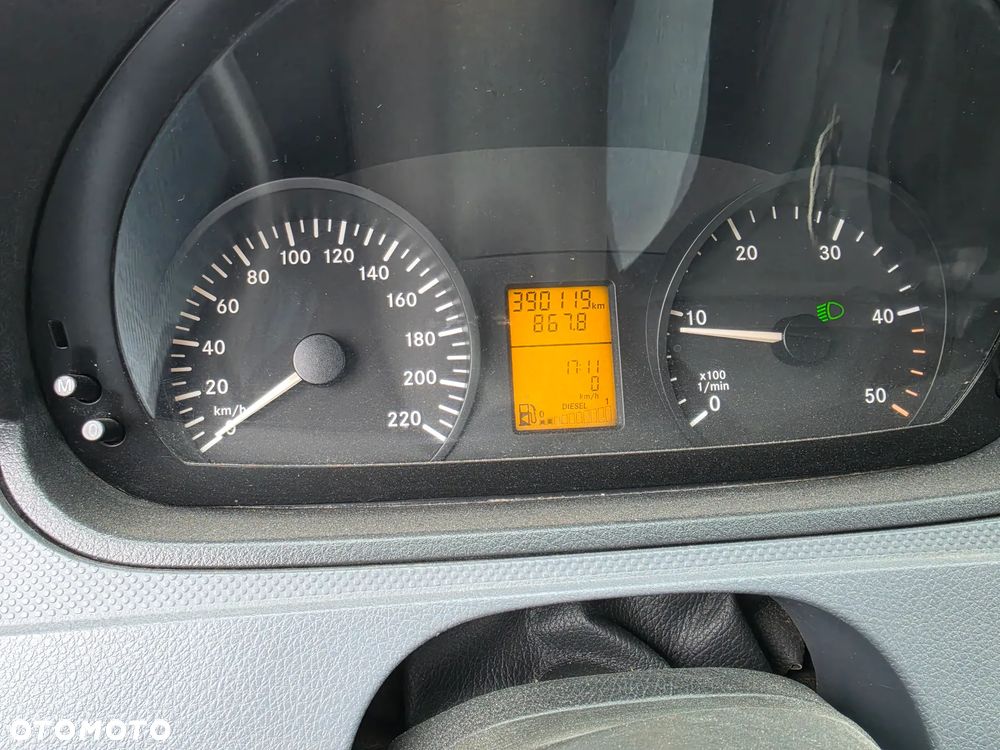 Mercedes-Benz Vito - 10