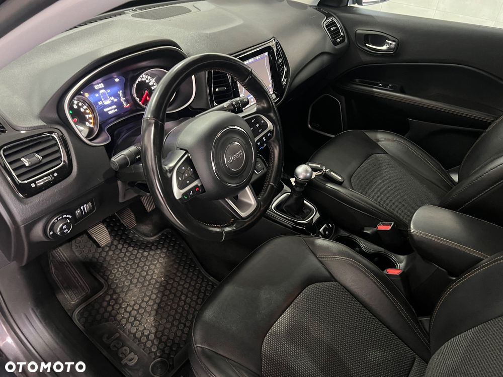 Jeep Compass 1.4 TMair Sport FWD S&S - 14