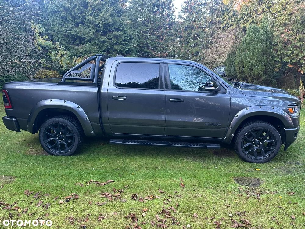 RAM 1500 5.7 Crew Cab Shortbed Laramie Black - 8