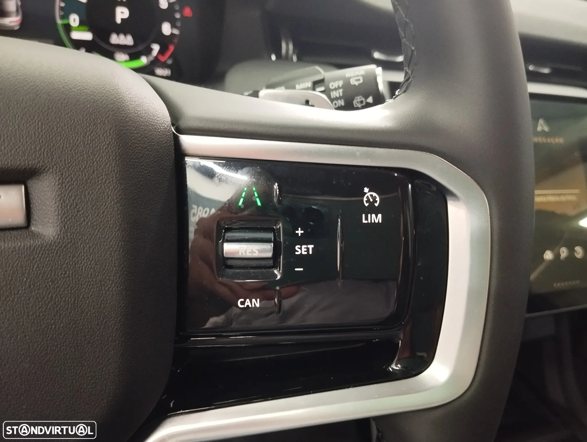 Land Rover Discovery Sport 1.5 I3 P300e AWD S - 26