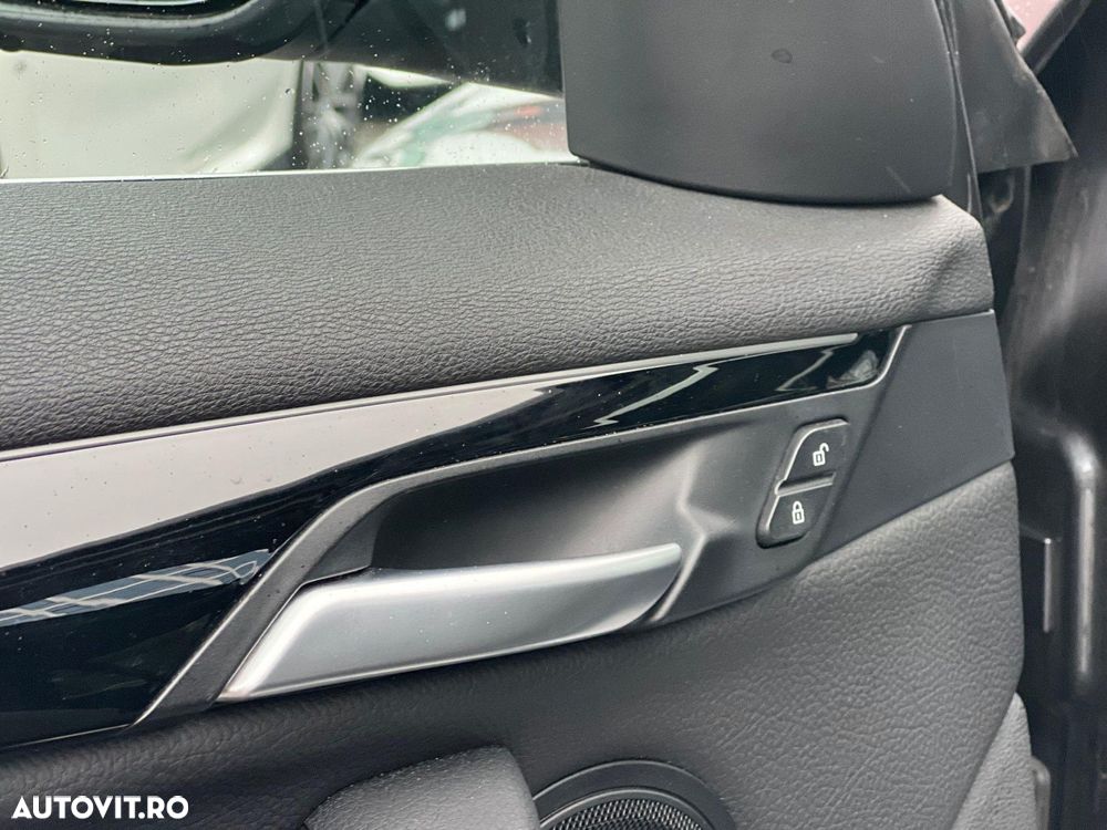 BMW X1 xDrive20d AT - 8