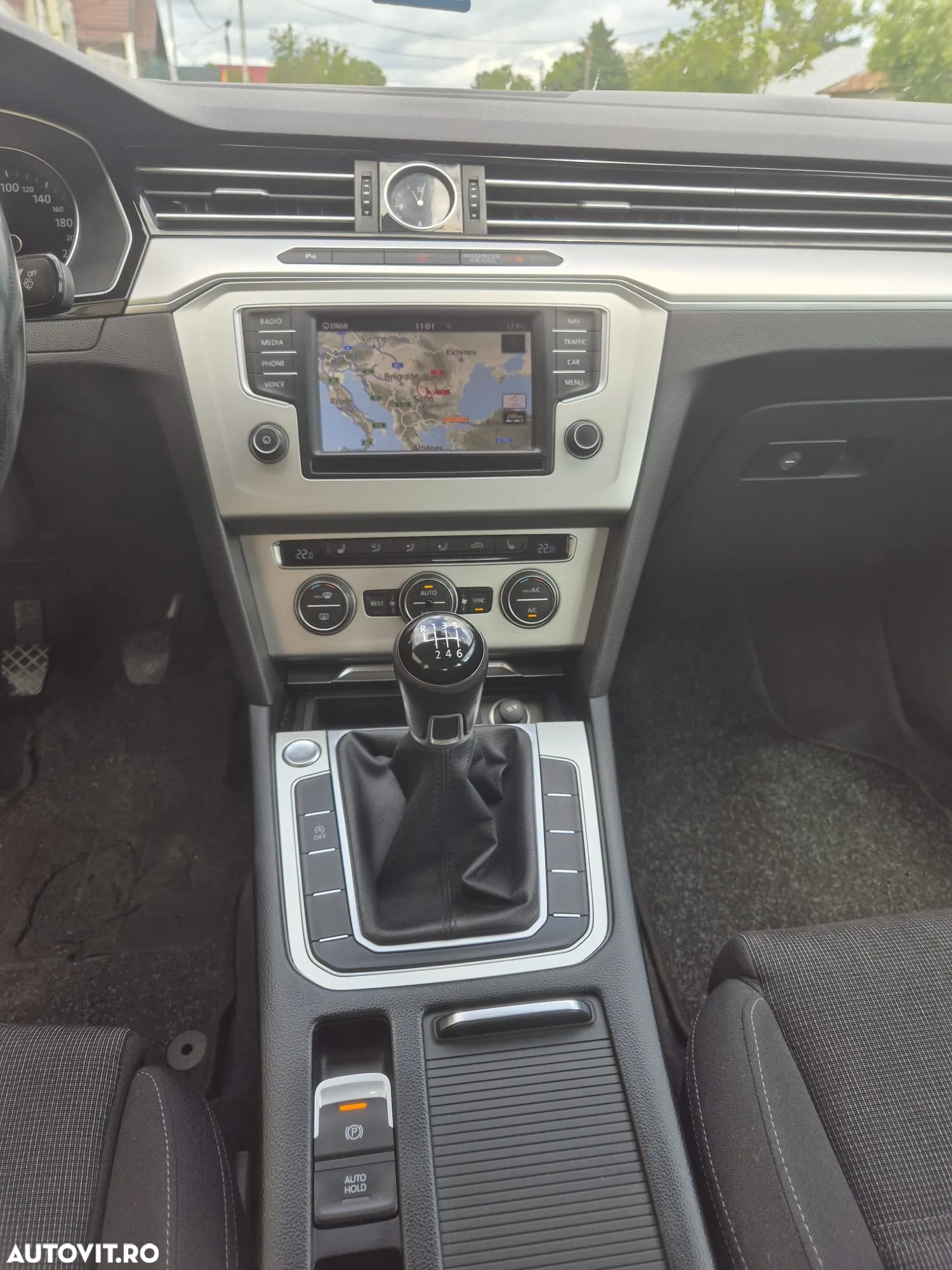 Volkswagen Passat 1.6 TDI (BlueMotion Technology) Comfortline - 6