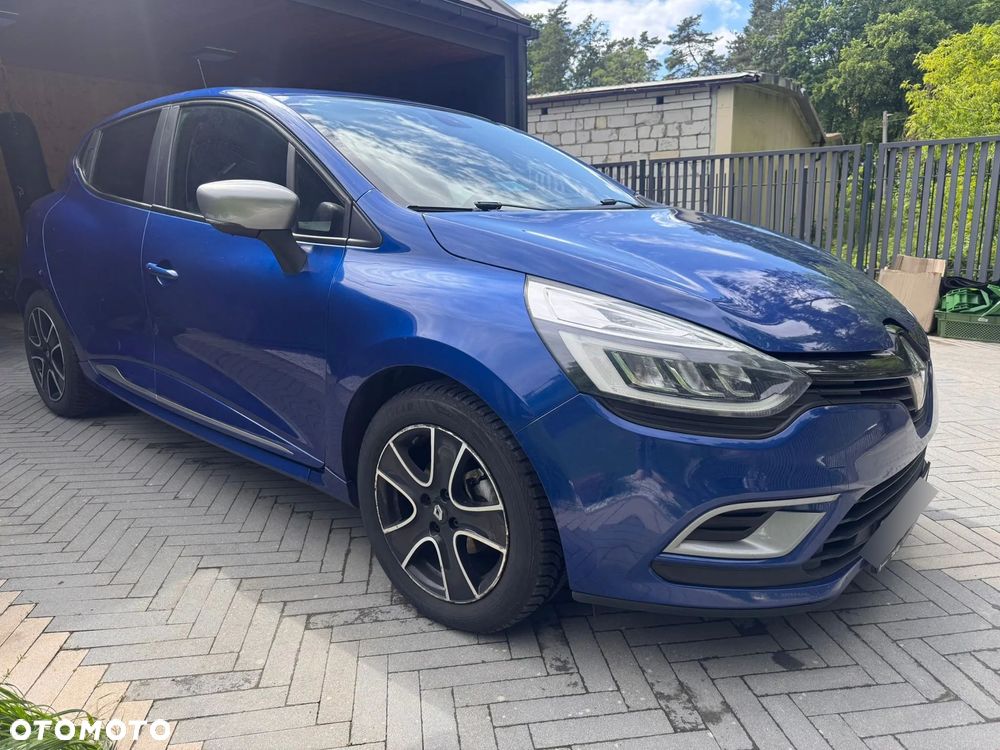 Renault Clio - 2