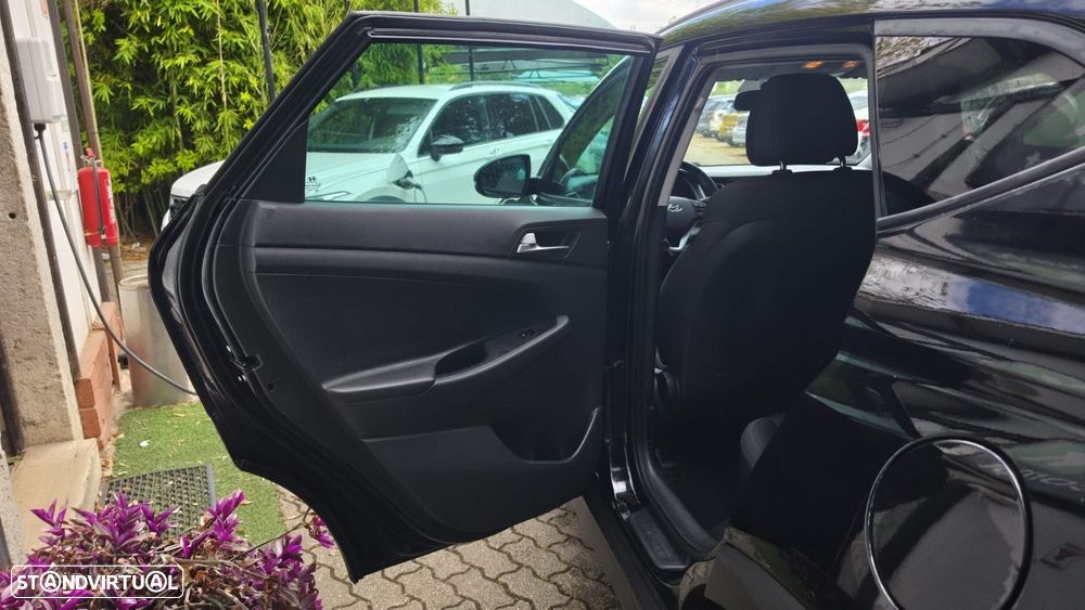 Hyundai Tucson 1.7 CRDi Premium - 13