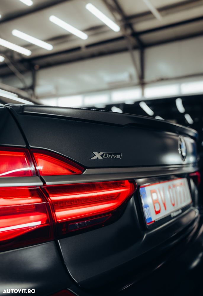 BMW M7 M760Li xDrive - 2