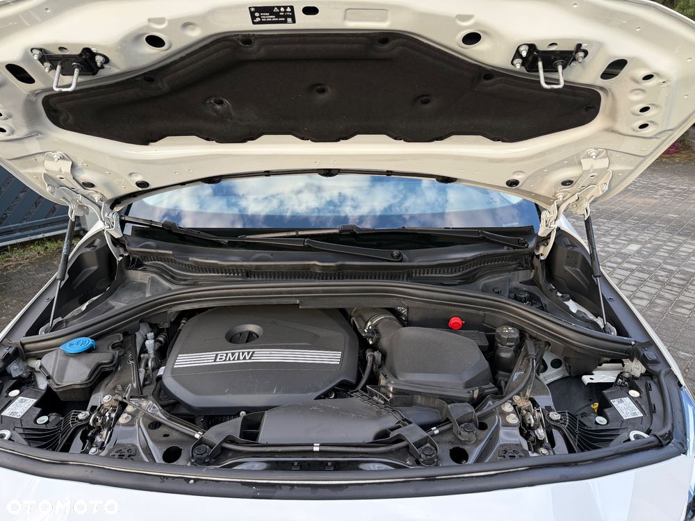 BMW Seria 2 218i - 10