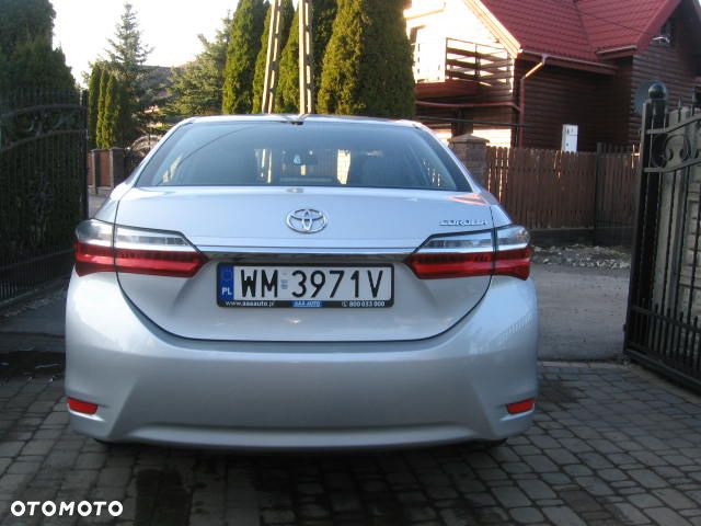 Toyota Corolla 1.6 Premium - 8