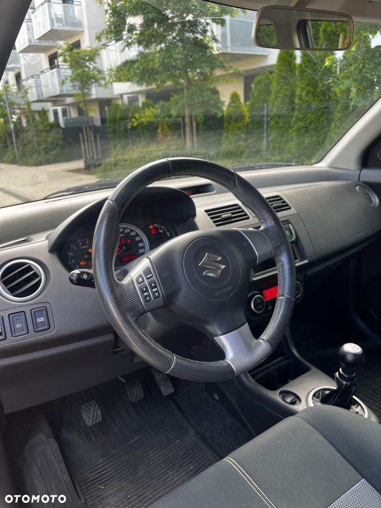 Suzuki Swift - 5