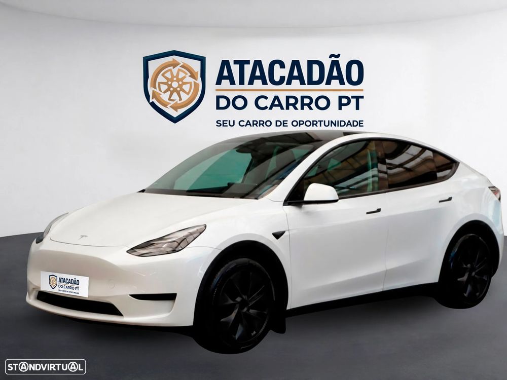 Tesla Model Y - 2
