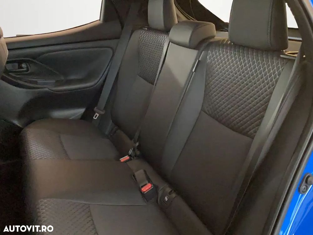 Toyota Yaris - 17