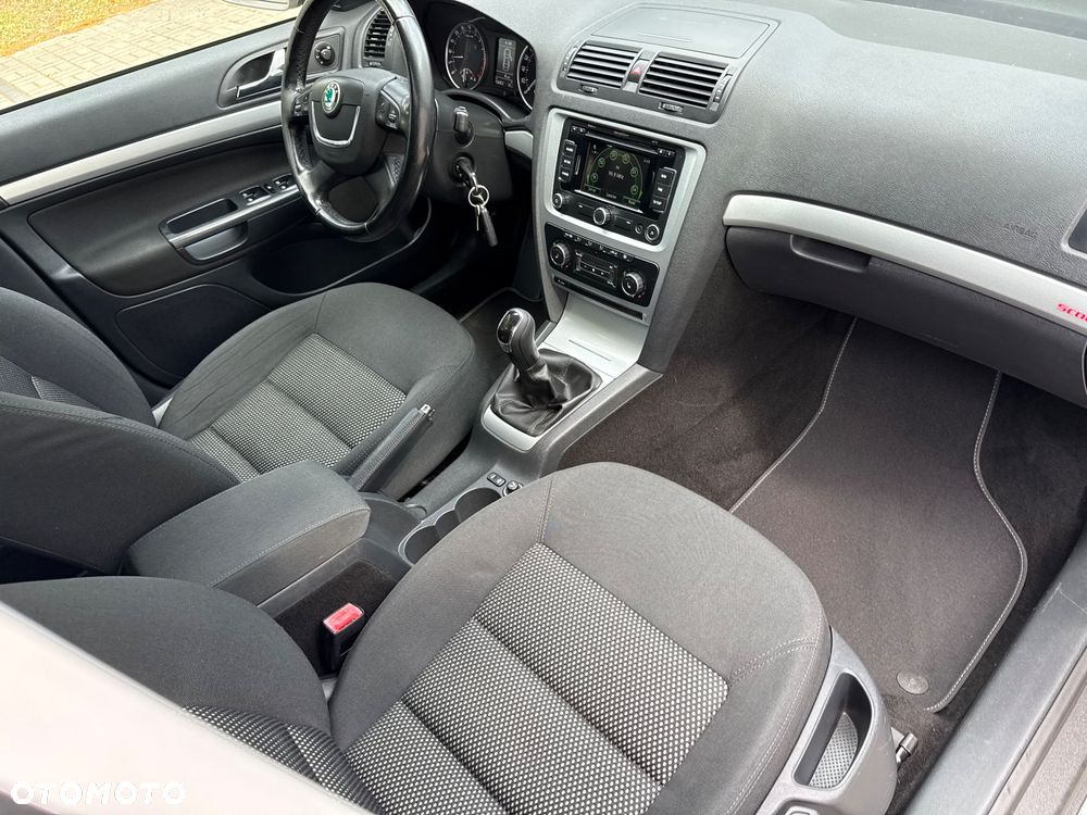 Volkswagen Polo 1.6 TDI Team - 22