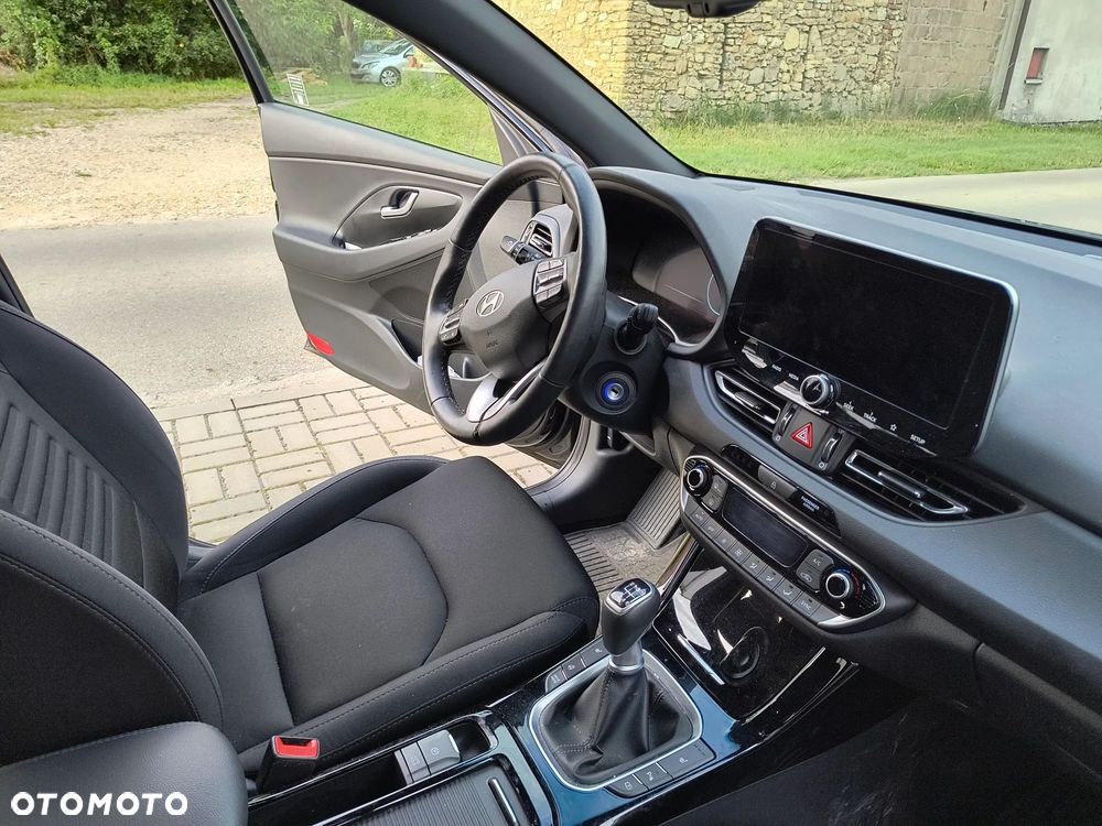 Hyundai i30 1.5 T-GDI 48V Smart - 4