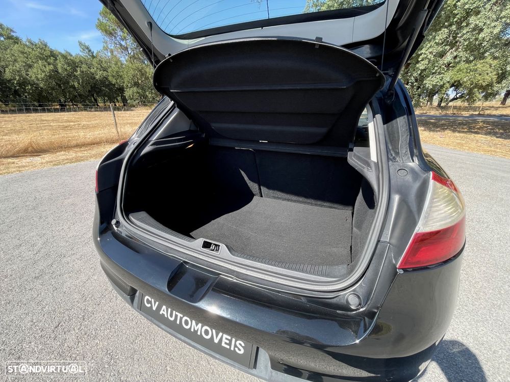 Renault Mégane 1.5 dCi Dynamique S EDC - 21