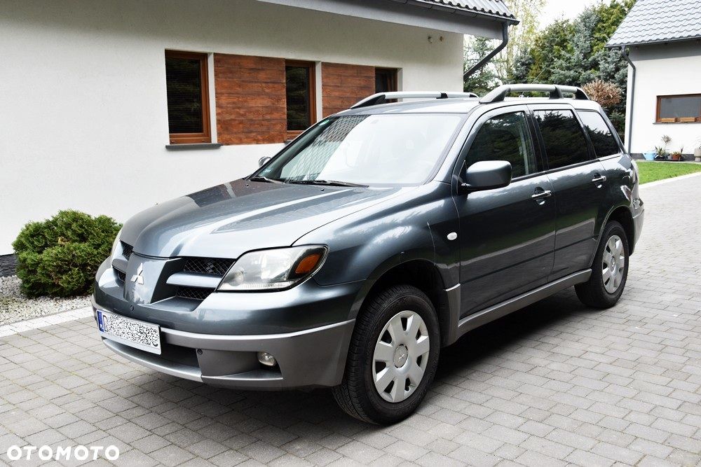 Mitsubishi Outlander 2.0 Sport 4WD - 5