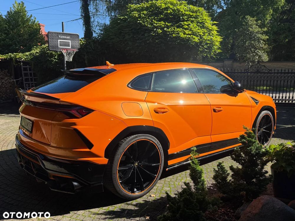 Lamborghini Urus - 5
