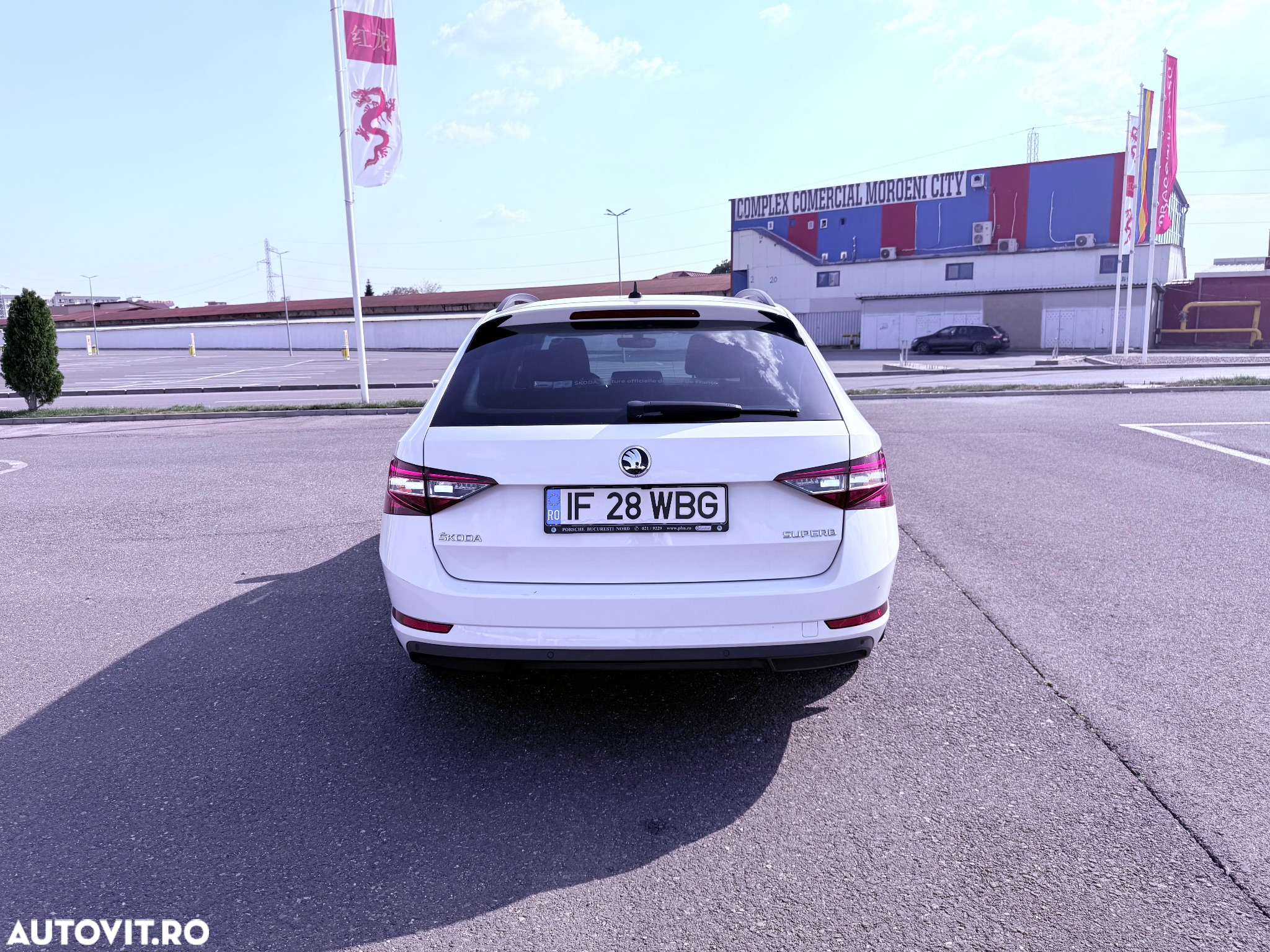 Skoda Superb 2.0 TDI DSG Sportline - 10