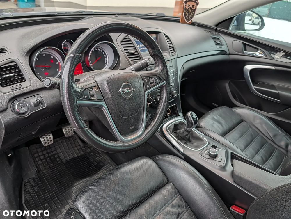 Opel Insignia 2.0 CDTI - 9