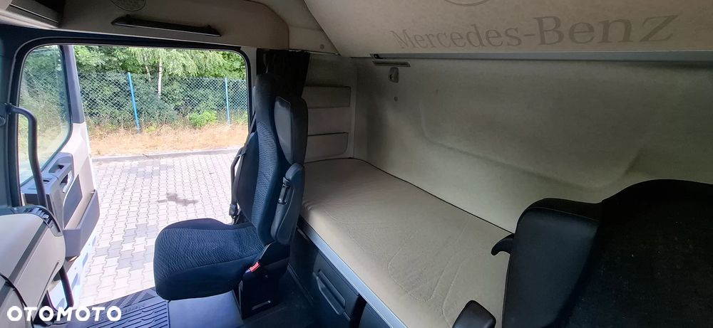 Mercedes-Benz Actros - 16