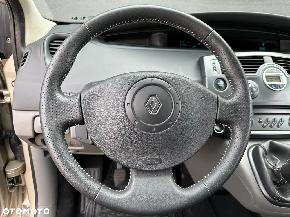 Renault Scenic - 10
