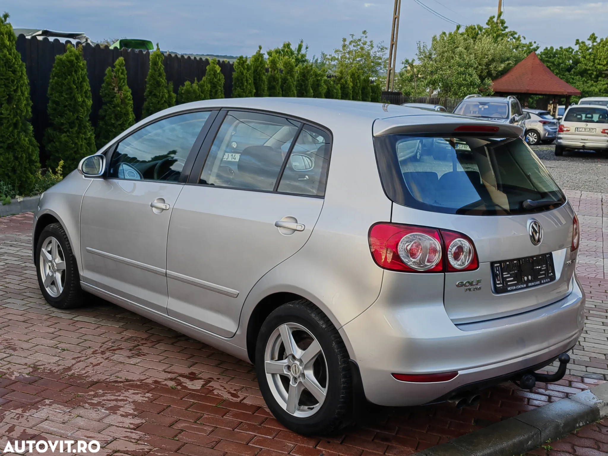 Volkswagen Golf Plus 2.0 TDI DPF Style - 8