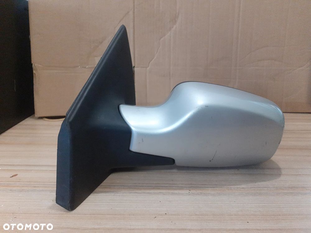 # LUSTERKO LEWE  RENAULT CLIO 3 5PIN TED69 - 1