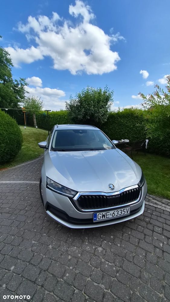 Skoda Octavia 2.0 TDI Ambition DSG - 8