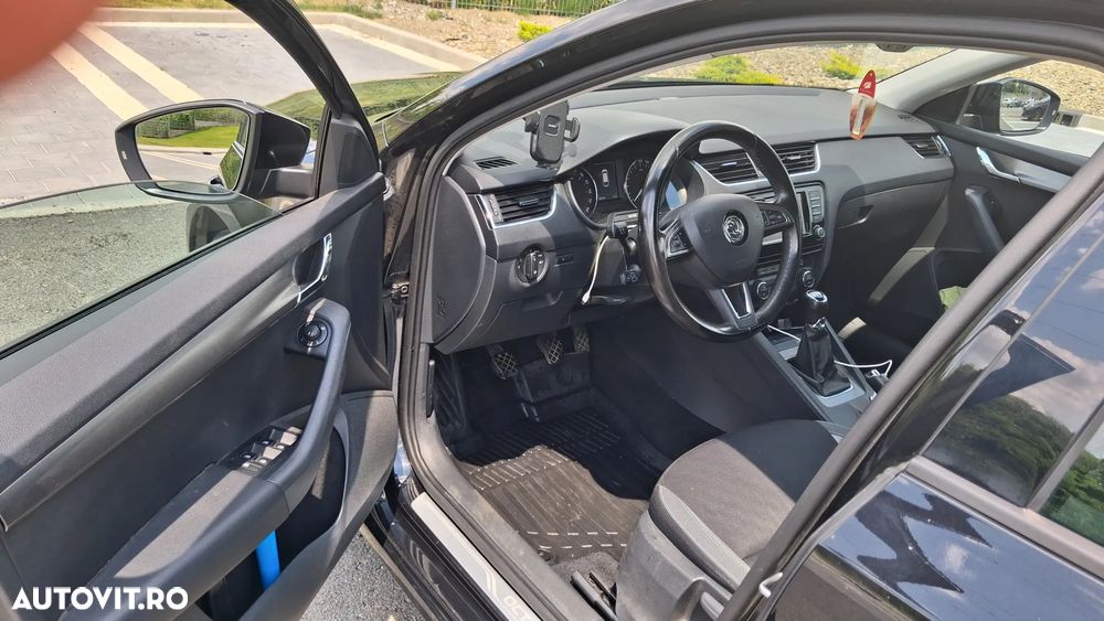 Skoda Octavia 1.6 TDI Ambition - 5