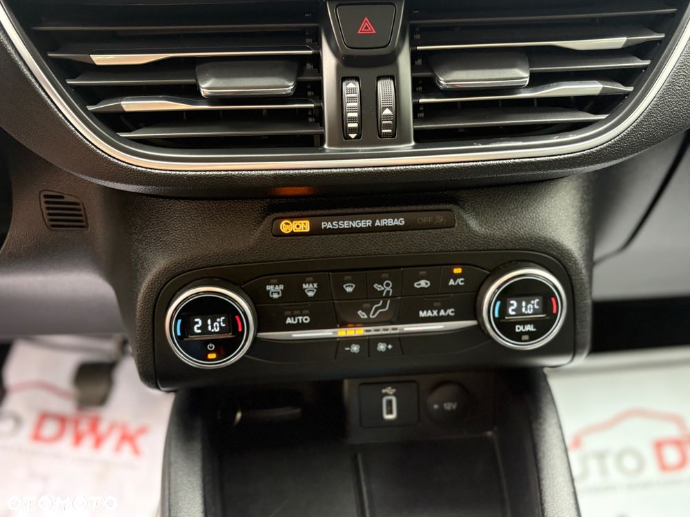 Ford Focus 1.5 EcoBlue Titanium - 27
