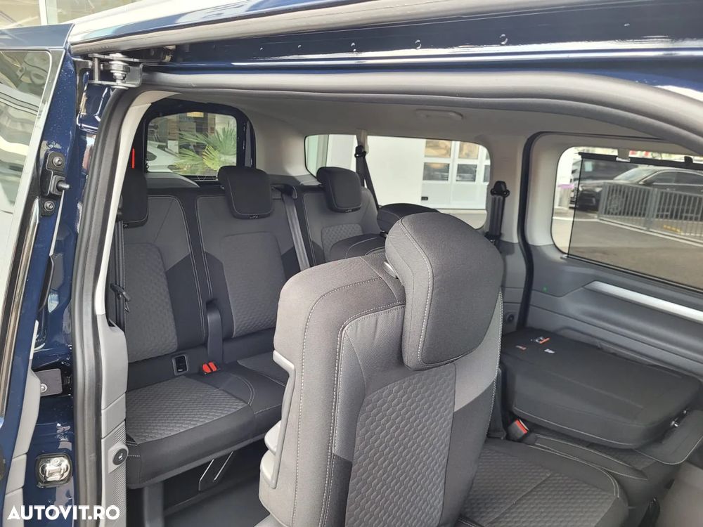 Volkswagen Caravelle - 13