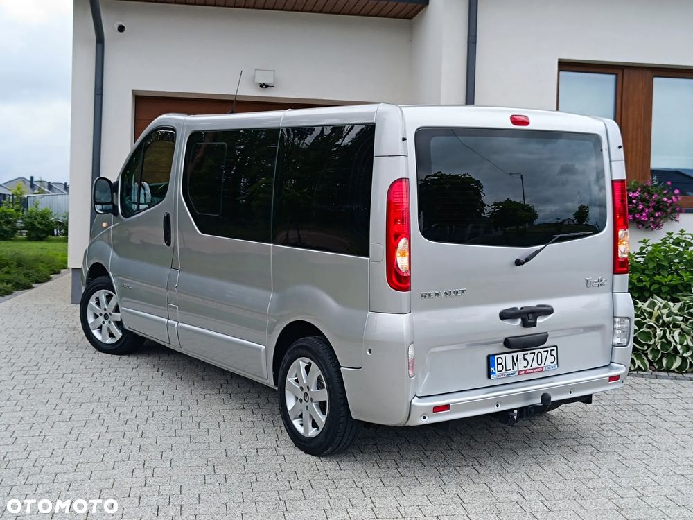 Renault Trafic L1H1 Passenger Lux - 2