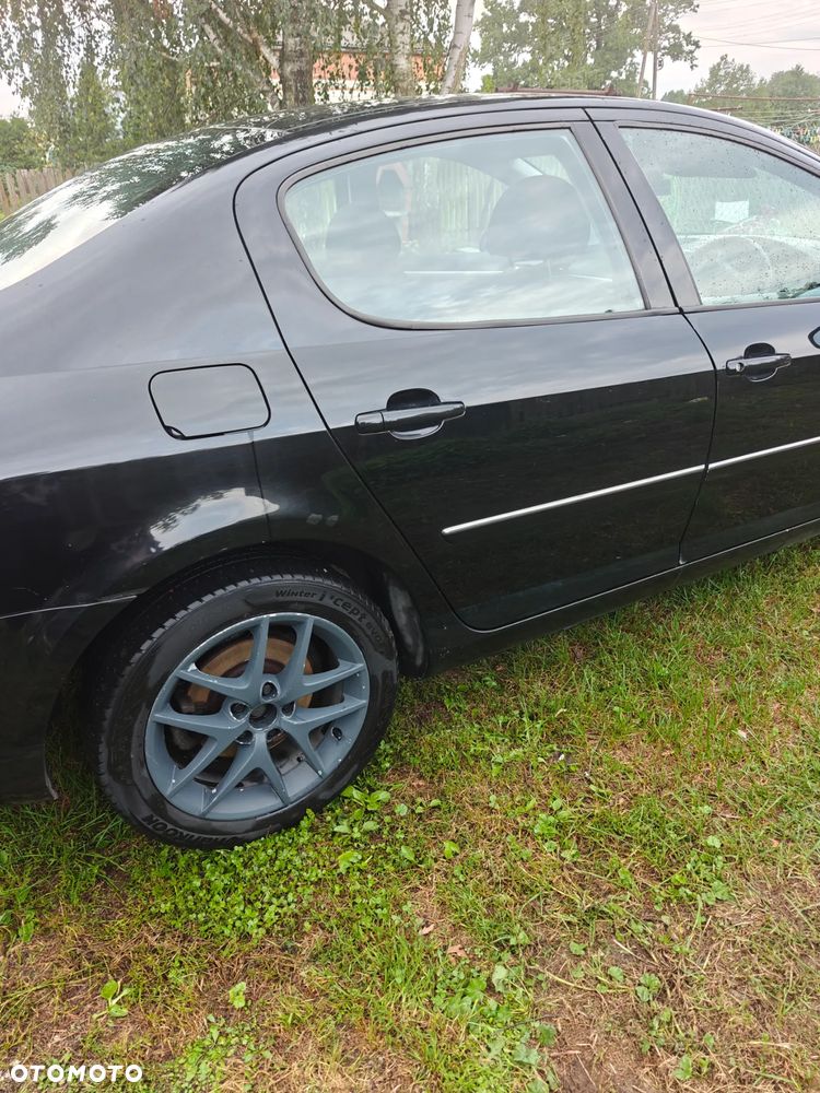 Peugeot 407 2.0 HDi Premium Navtech - 3