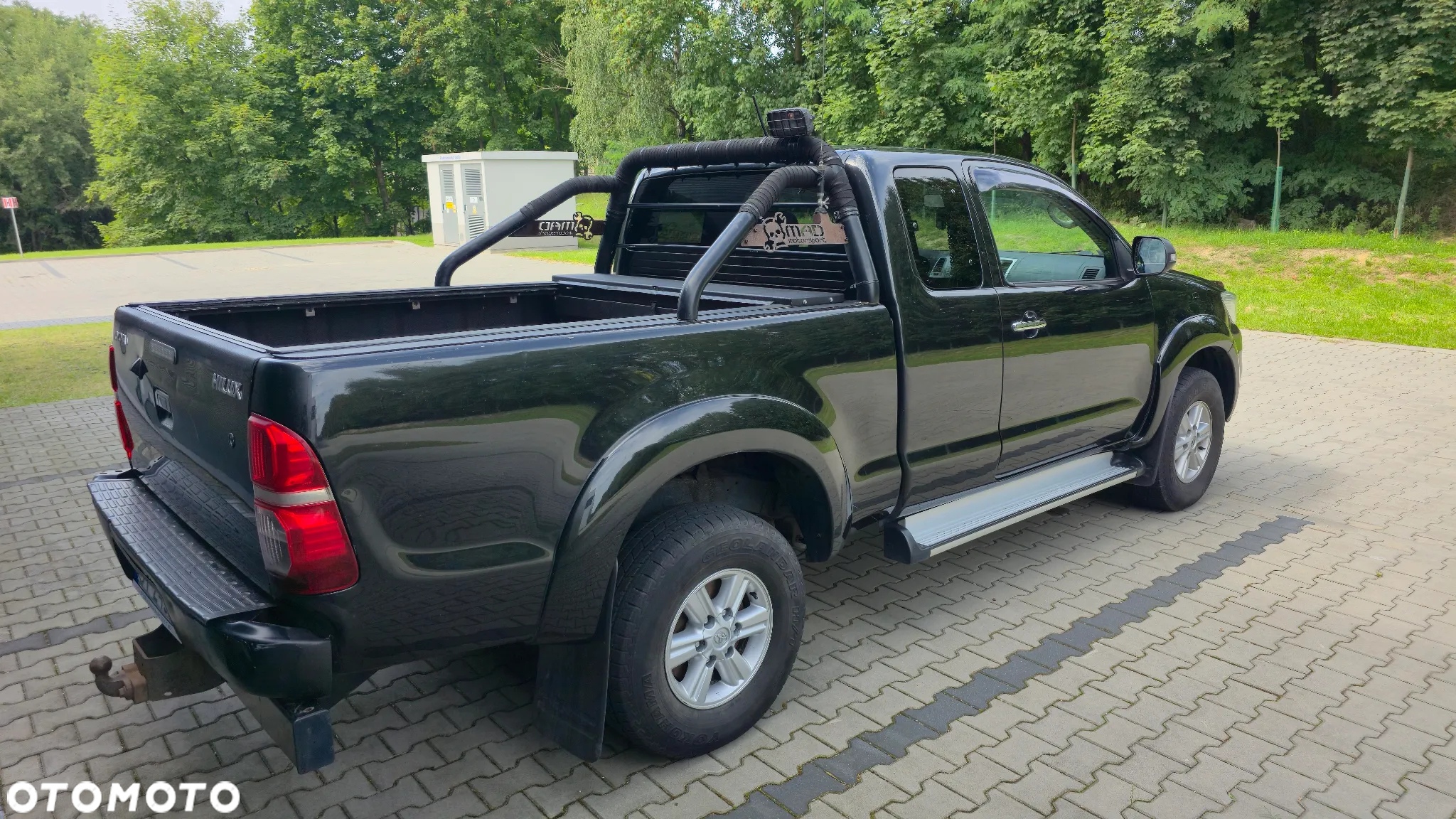 Toyota Hilux 2.5 D-4D SR - 9