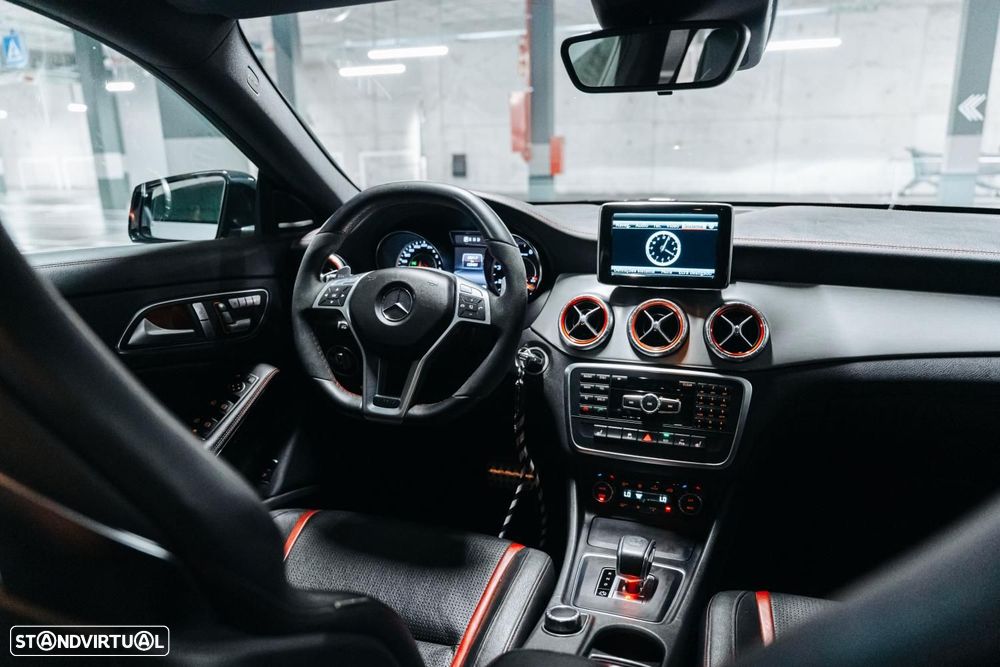 Mercedes-Benz CLA 45 AMG 4-Matic - 34