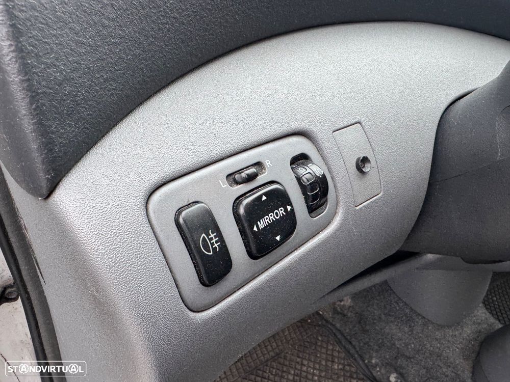 Toyota Yaris Verso 1.4 D-4D Sol - 12