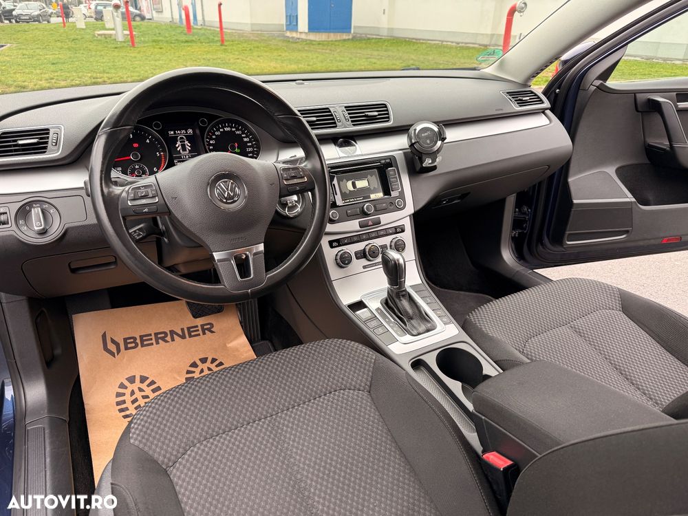 Volkswagen Passat Variant 2.0 Blue TDI DSG SCR Business Edition - 10