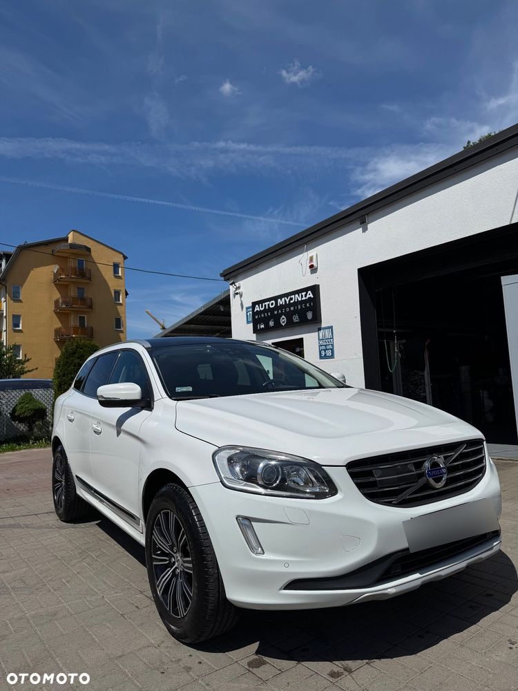 Volvo XC 60 D4 AWD R-Design Kinetic - 5
