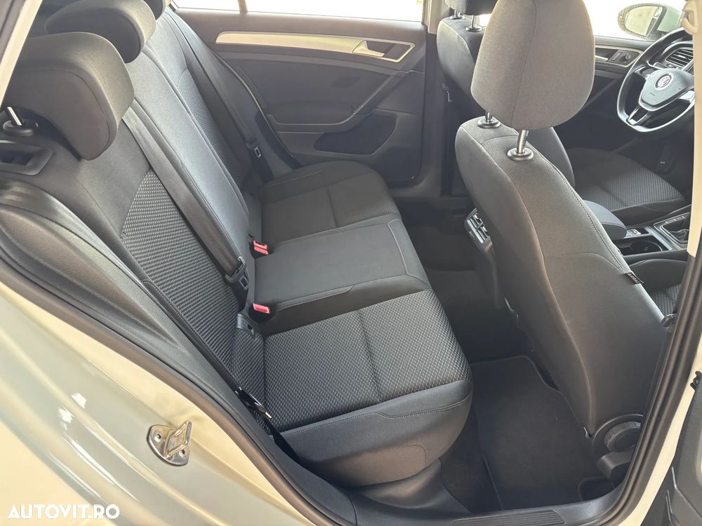 Volkswagen Golf 1.0 TSI Comfortline - 26