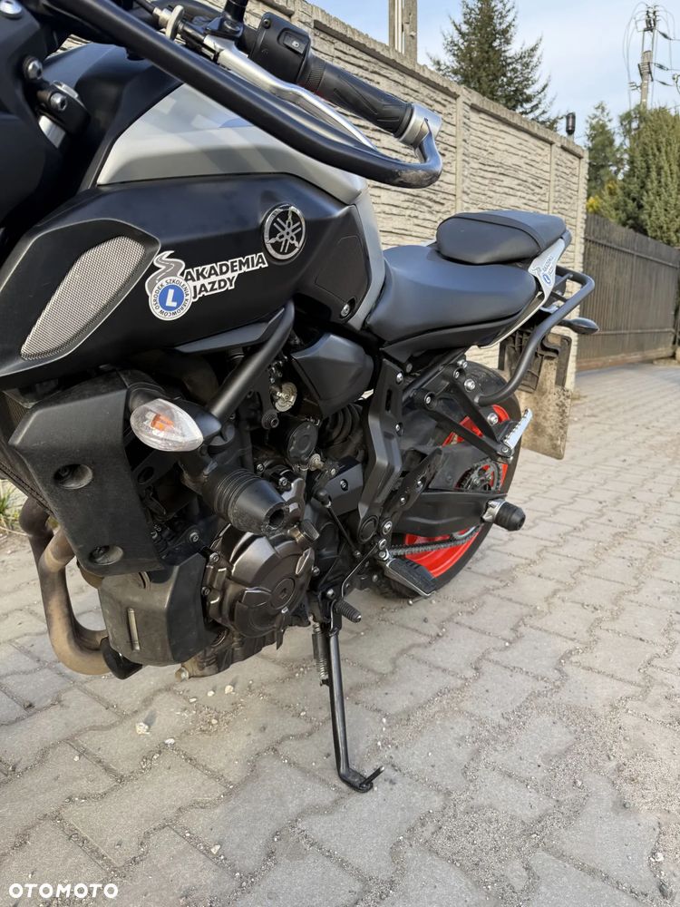 Yamaha MT - 15