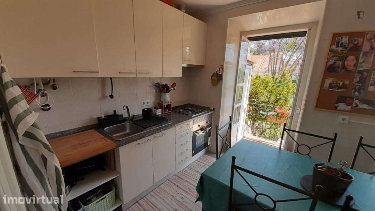 Quarto - localizado em Avenida da Liberdade Lisbon - Grande imagem: 3/39