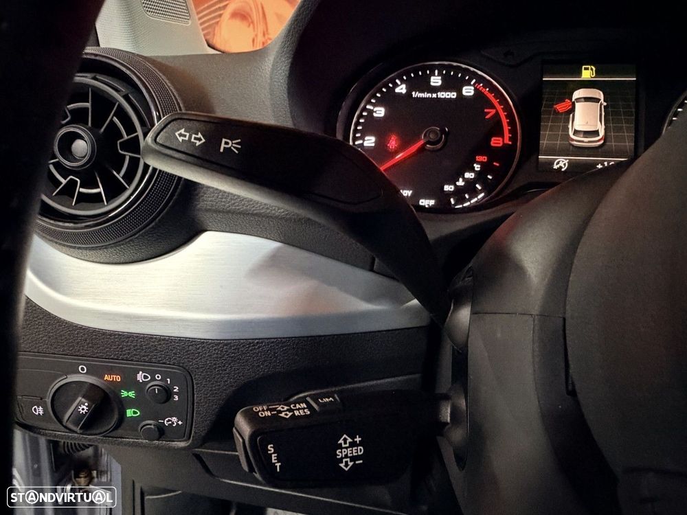 Audi Q2 1.0 TFSI Design - 14