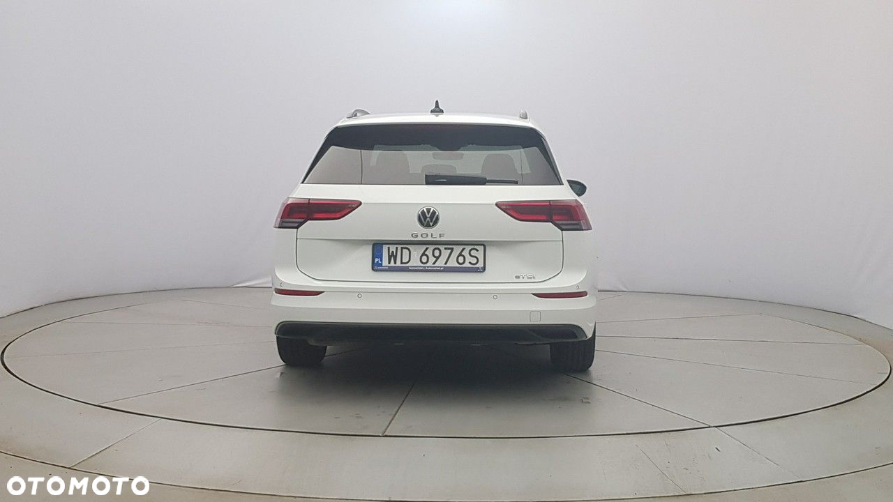Volkswagen Golf - 6