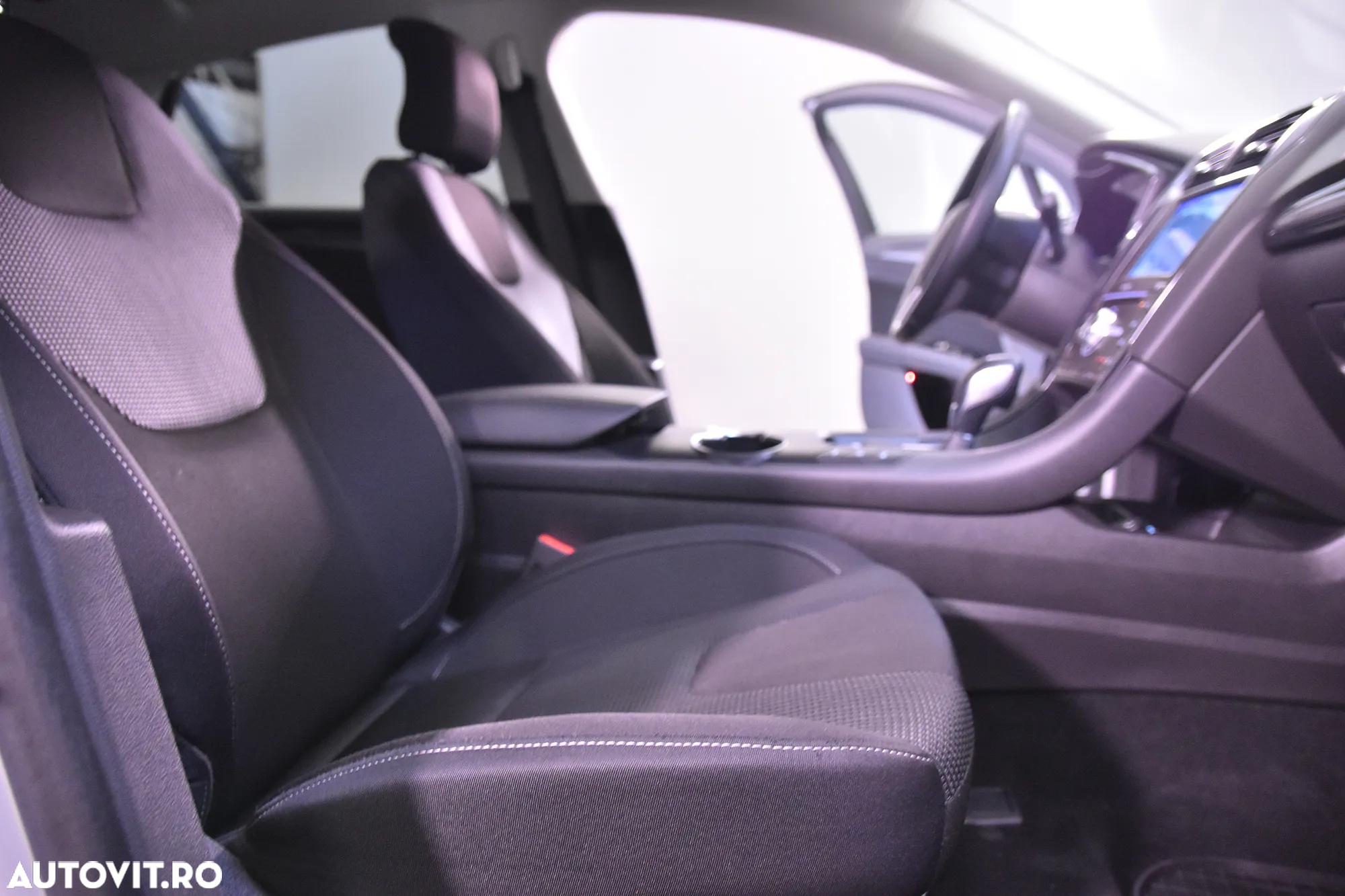 Ford Mondeo - 11