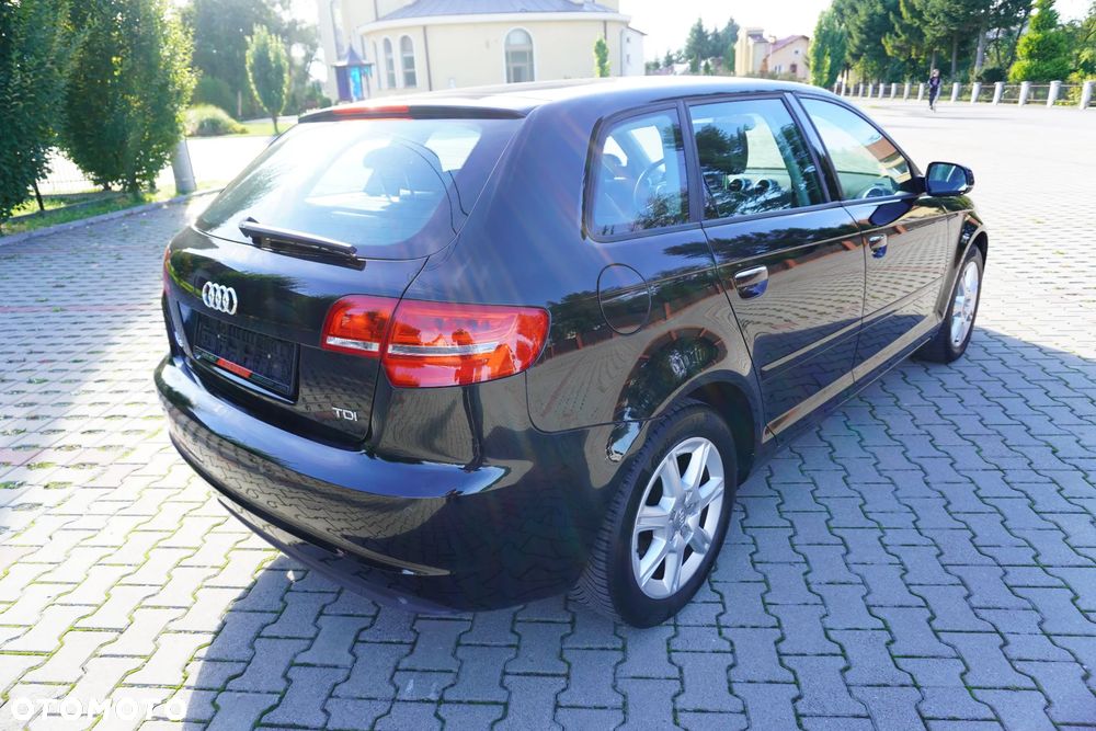 Audi A3 Sportback 2.0 TDI DPF Attraction - 6