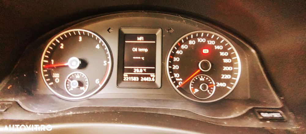 Volkswagen Golf Plus 1.6 TDI DPF Comfortline - 7