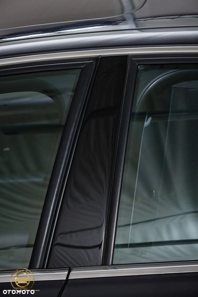 Audi A8 4.2 Quattro - 15