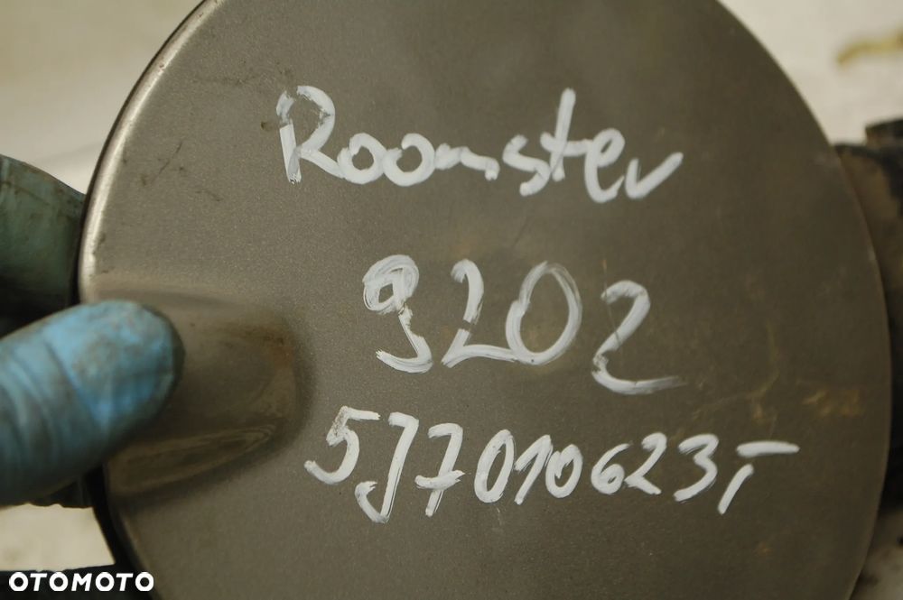 KLAPKA PALIWA 5J7010623T SKODA ROOMSTER 9202 PRAKTIK - 5