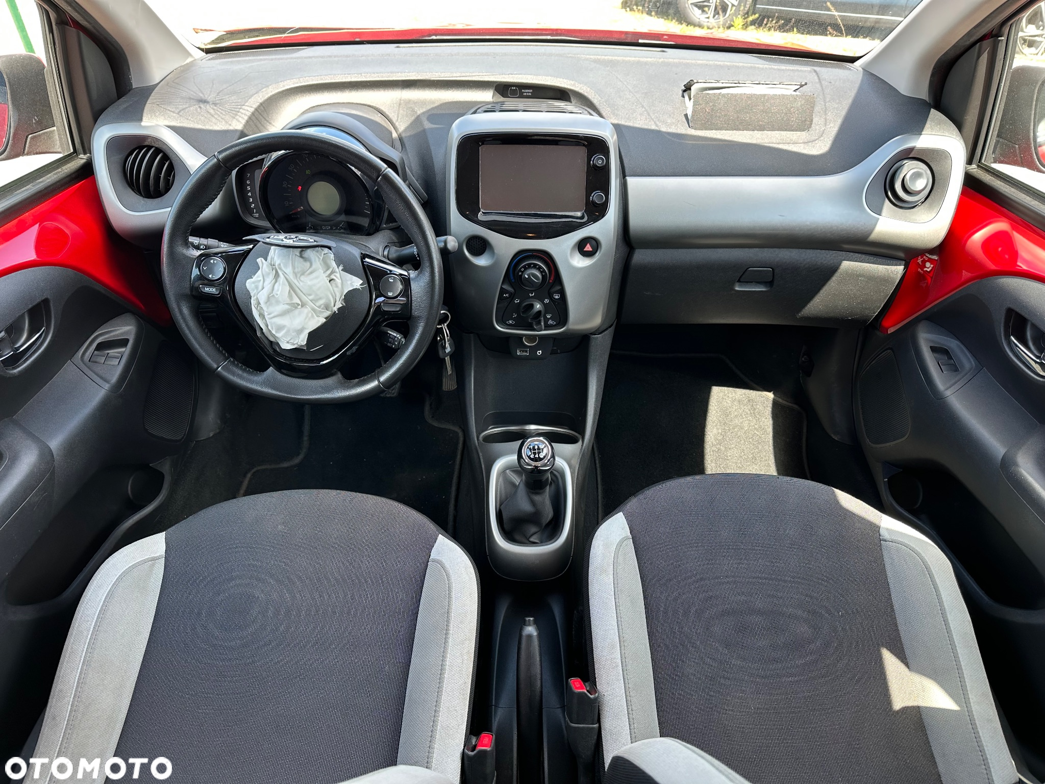 Toyota Aygo x-play - 3